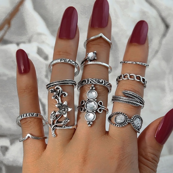 **JETTE* 13-Pc Silver x Retro Floral Fashion Ring Set - Picture 3 of 8